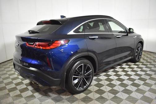 2022 INFINITI QX55 LUXE