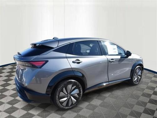 2025 Nissan ARIYA EVOLVE+