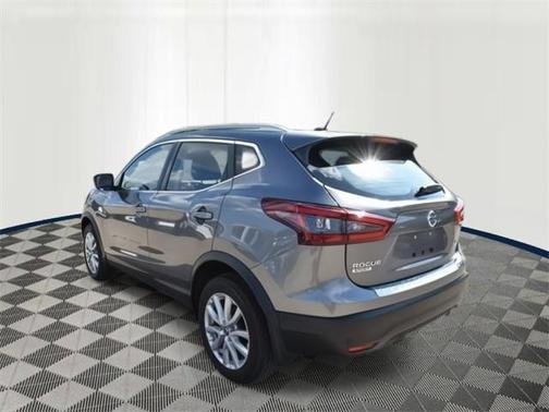 2022 Nissan Rogue Sport SV