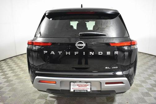 2025 Nissan Pathfinder SL 4WD