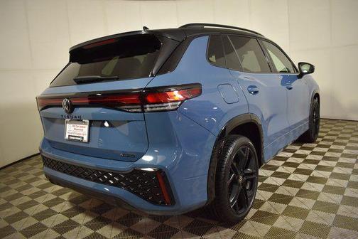 2025 Volkswagen Tiguan 2.0T SE R-Line Black 4MOTION