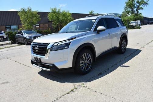 2025 Nissan Pathfinder SL 4WD