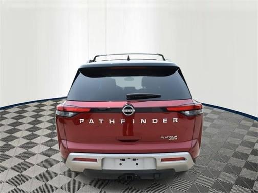 2022 Nissan Pathfinder Platinum 4WD