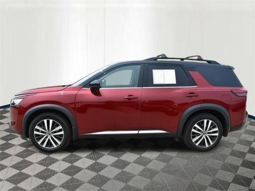2022 Nissan Pathfinder Platinum 4WD