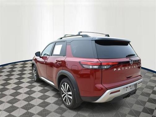 2022 Nissan Pathfinder Platinum 4WD