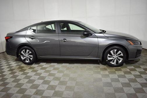 2025 Nissan Altima S FWD