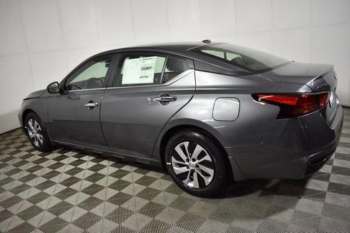 2025 Nissan Altima S FWD