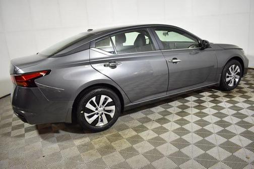 2025 Nissan Altima S FWD