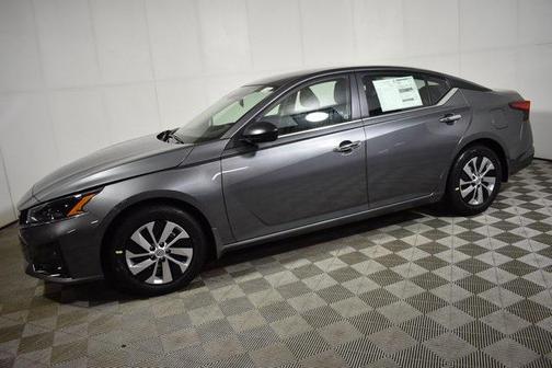 2025 Nissan Altima S FWD