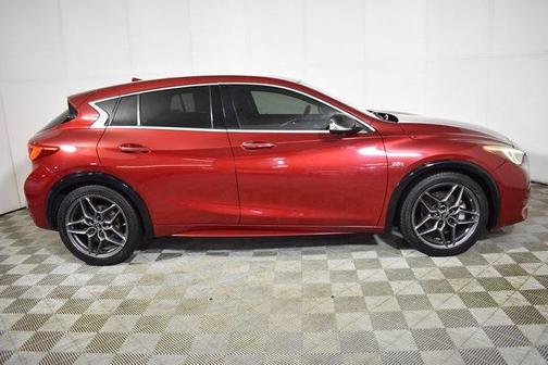 2018 INFINITI QX30 Sport