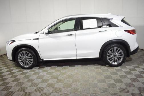 2023 INFINITI QX50 LUXE AWD