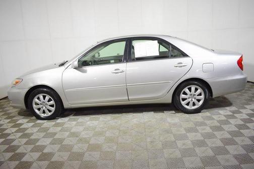2004 Toyota Camry LE V6