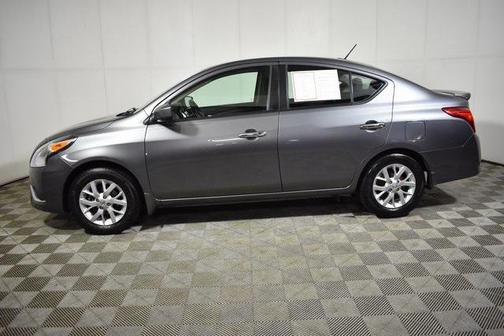 2017 Nissan Versa 1.6 SV
