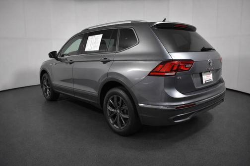 Platinum Gray Metallic 2022 Volkswagen Tiguan 2.0T SE 4MOTION