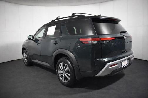 2024 Nissan Pathfinder SL 4WD