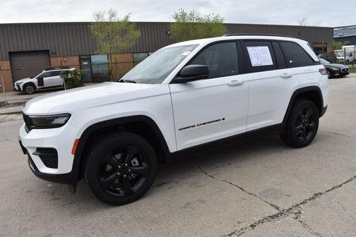 2023 Jeep Grand Cherokee Altitude