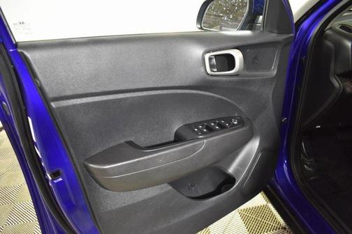 2021 Hyundai VENUE SEL