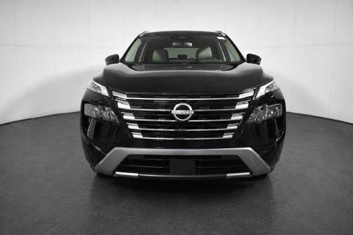 Super Black 2025 Nissan Rogue SL
