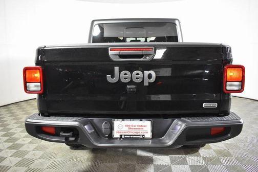 2023 Jeep Gladiator Overland