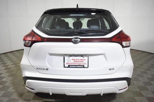 2023 Nissan Kicks SR