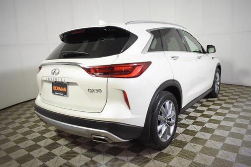 2022 INFINITI QX50 ESSENTIAL AWD