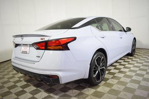 2023 Nissan Altima SR Intelligent AWD