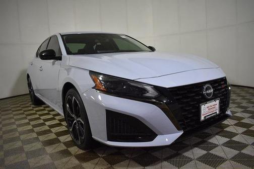 2023 Nissan Altima SR Intelligent AWD