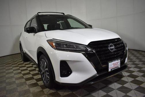 2023 Nissan Kicks SR