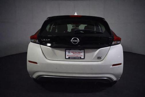 Pearl White Tricoat 2025 Nissan Leaf SV PLUS