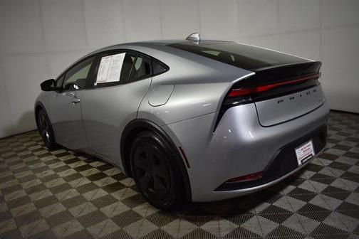 2025 Toyota Prius LE