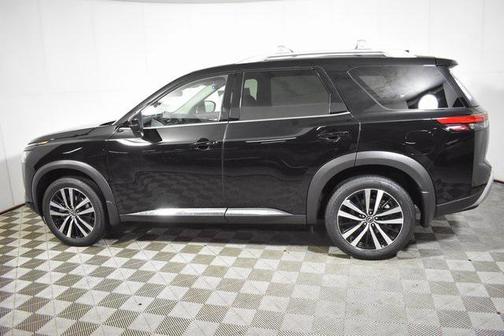 2025 Nissan Pathfinder Platinum 4WD