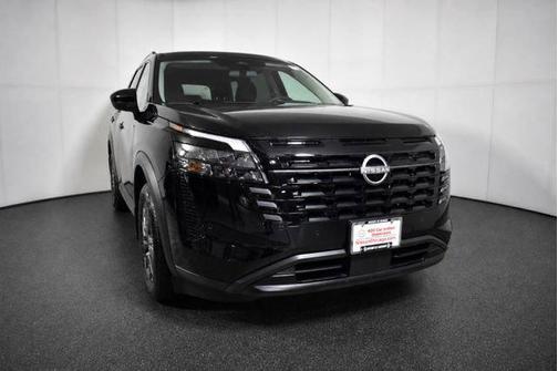Super Black 2026 Nissan Pathfinder SV
