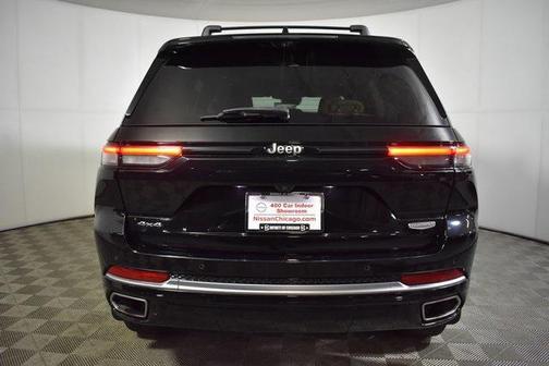 2022 Jeep Grand Cherokee Summit