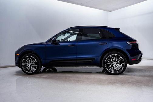 2023 Porsche Macan 