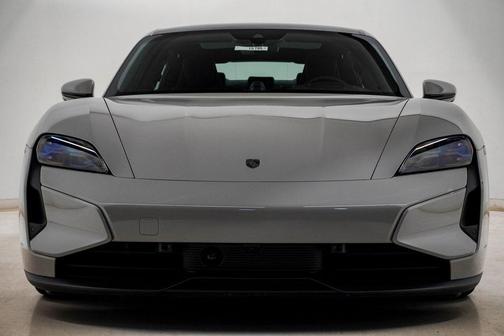 2025 Porsche Taycan Turbo