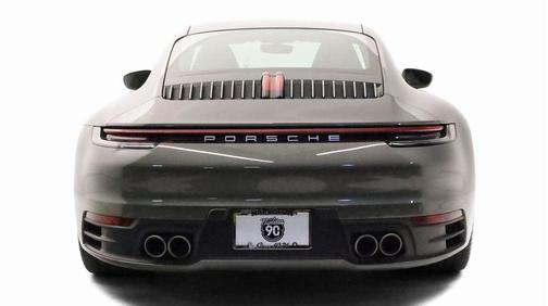 Photo 5 of 28 of 2020 Porsche 911 Carrera 4S