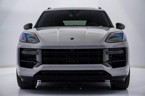 2025 Porsche Cayenne Turbo S