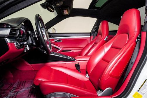 2015 Porsche 911 Carrera