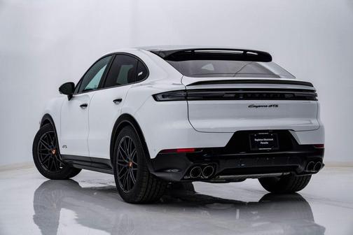 2026 Porsche Cayenne GTS