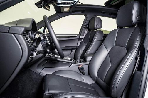 2025 Porsche Macan **PORSCHE CERTIFIED**