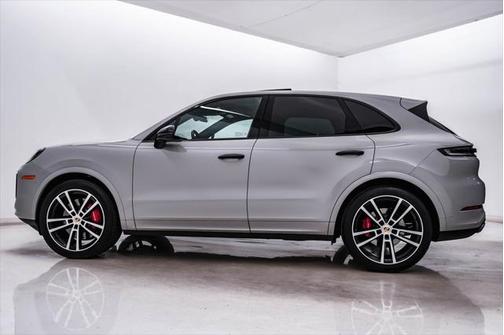 2024 Porsche Cayenne S