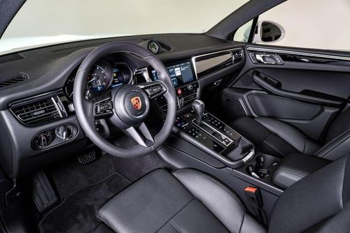 Chalk 2026 Porsche Macan Macan