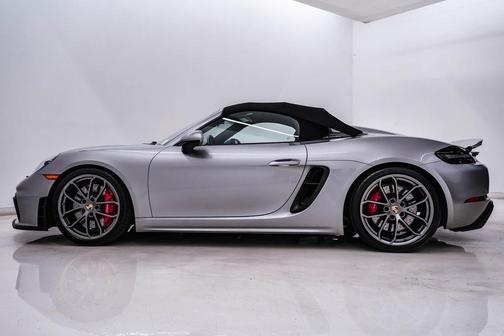 2021 Porsche 718 Spyder