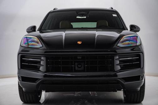 Chromite Black Metallic 2026 Porsche Cayenne S