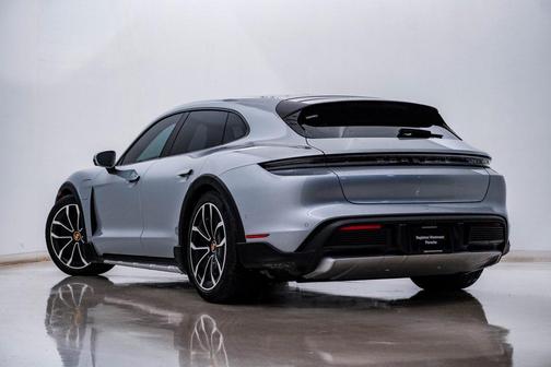 2024 Porsche Taycan 4