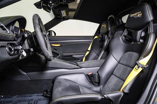 2025 Porsche 718 Spyder RS