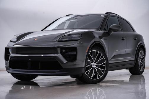 2025 Porsche Macan 4S