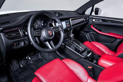 2025 Porsche Macan **PORSCHE CERTIFIED**