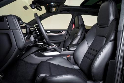 2026 Porsche Cayenne GTS