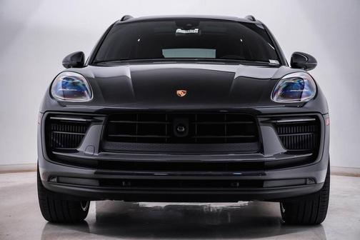 2025 Porsche Macan S